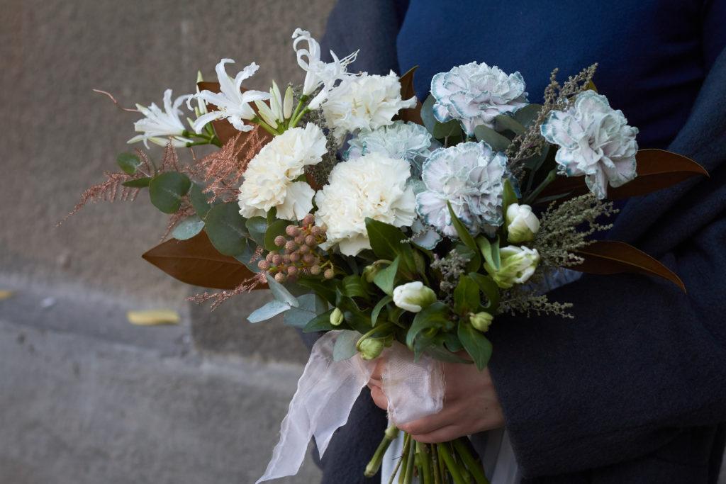 ramo de flores blancas nosotros