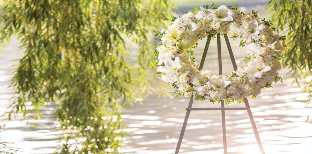 corona funebre blanco